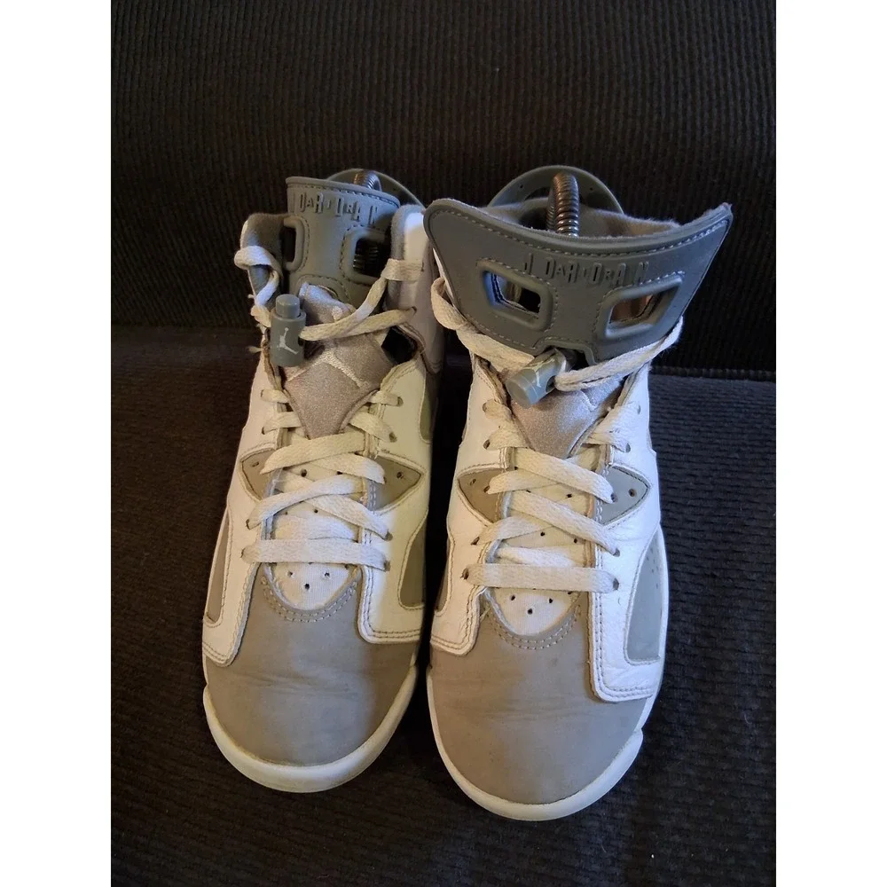 Nike Air Jordan 6 Retro Cool Medium Gray Sneakers Shoe 384665-100 Boy 4Y (Youth)